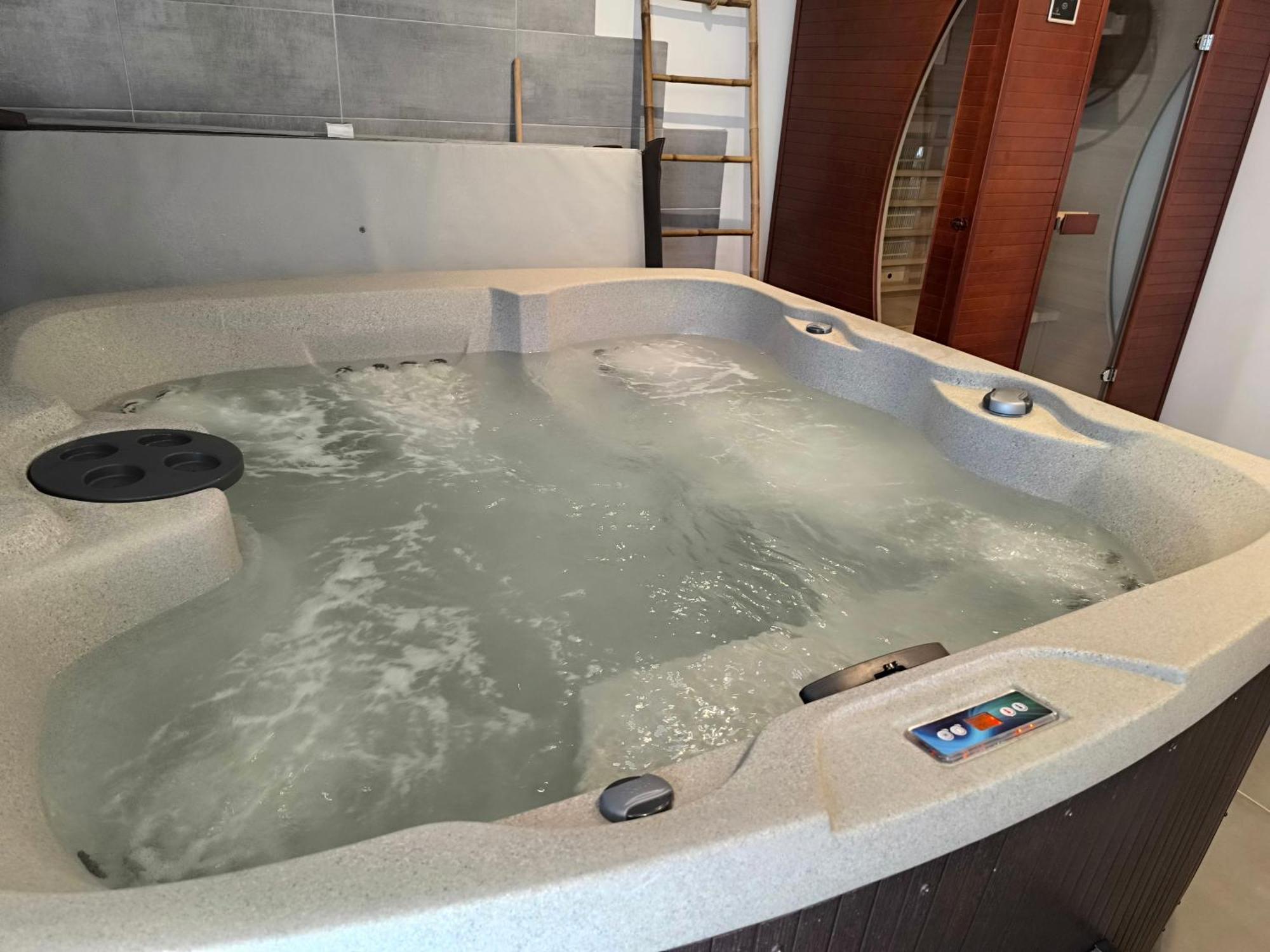 Gite Bonheur Et Charme Spa-Sauna Forfait 2H Inclus Kintzheim Luaran gambar